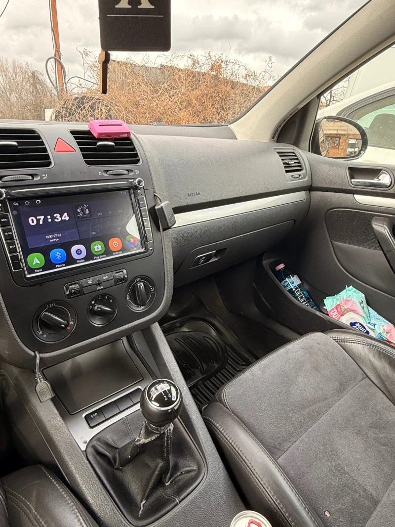 VW Golf Голф 5 1.9 , снимка 6 - Автомобили и джипове - 53530925