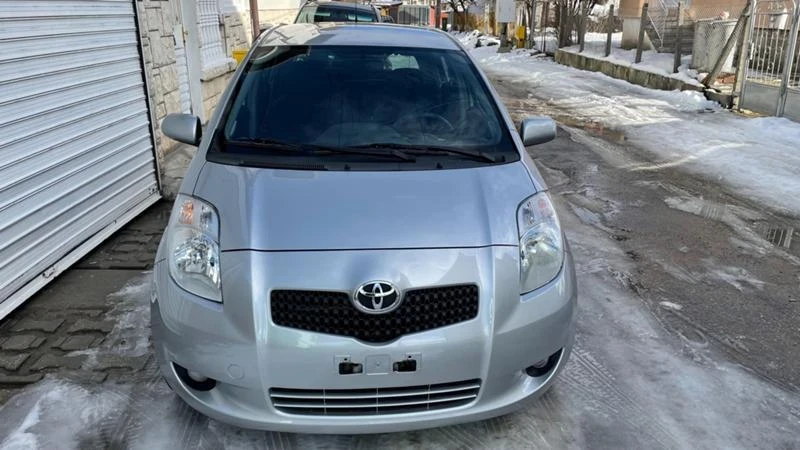 Toyota Yaris 1.4 D-4D, снимка 1 - Автомобили и джипове - 48714093