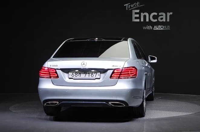 Mercedes-Benz E 300 4Matic Avantgarde - изображение 4
