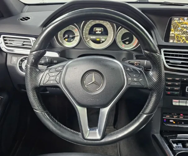 Mercedes-Benz E 300 4Matic Avantgarde, снимка 11 - Автомобили и джипове - 52750781