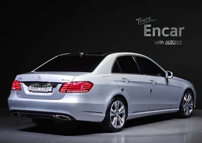 Mercedes-Benz E 300 4Matic Avantgarde - изображение 2