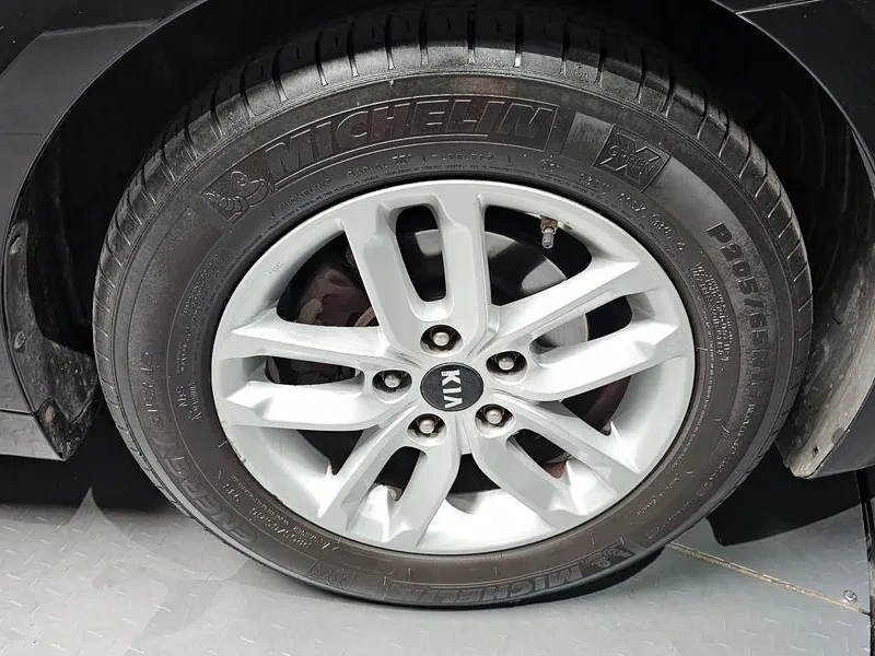 Kia K5 K5 Luxury - изображение 5