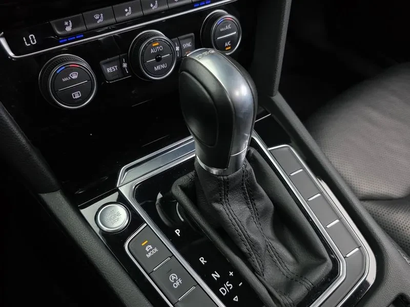 VW Arteon 2.0 Tdi Premium, снимка 9 - Автомобили и джипове - 56371471