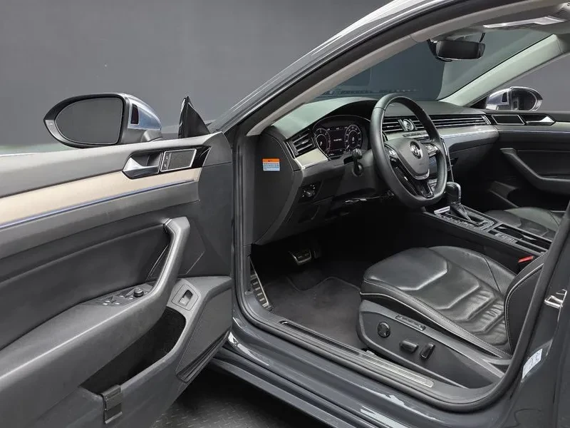 VW Arteon 2.0 Tdi Premium, снимка 10 - Автомобили и джипове - 56371471