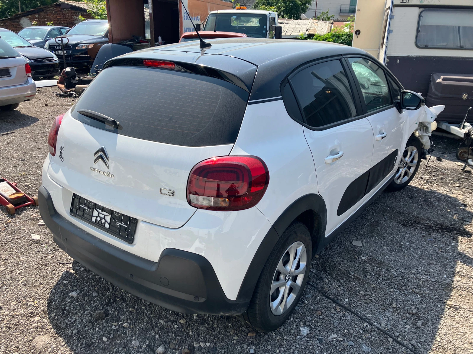 Citroen C3 1.2i турбо 110 кс - изображение 3