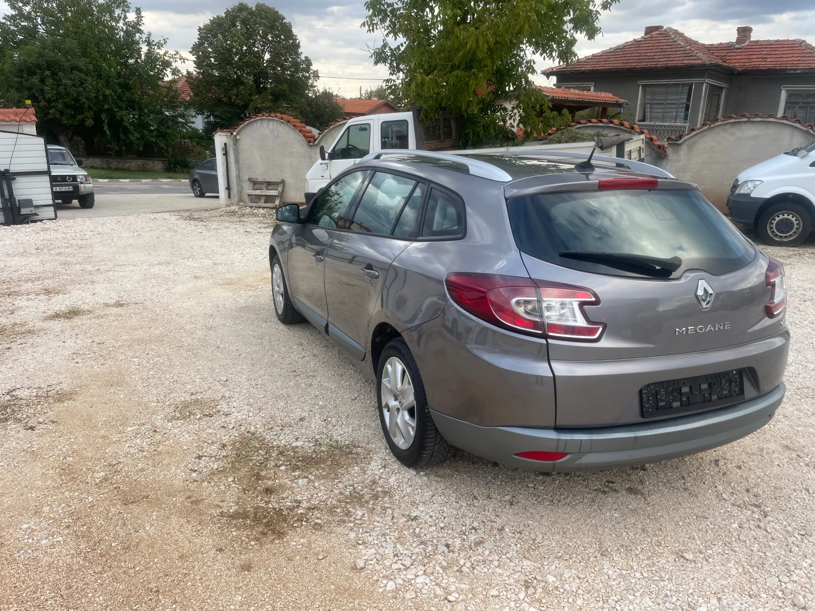 Renault Megane 1, 5DCi-110кс.Навигация-Автопилот - изображение 4