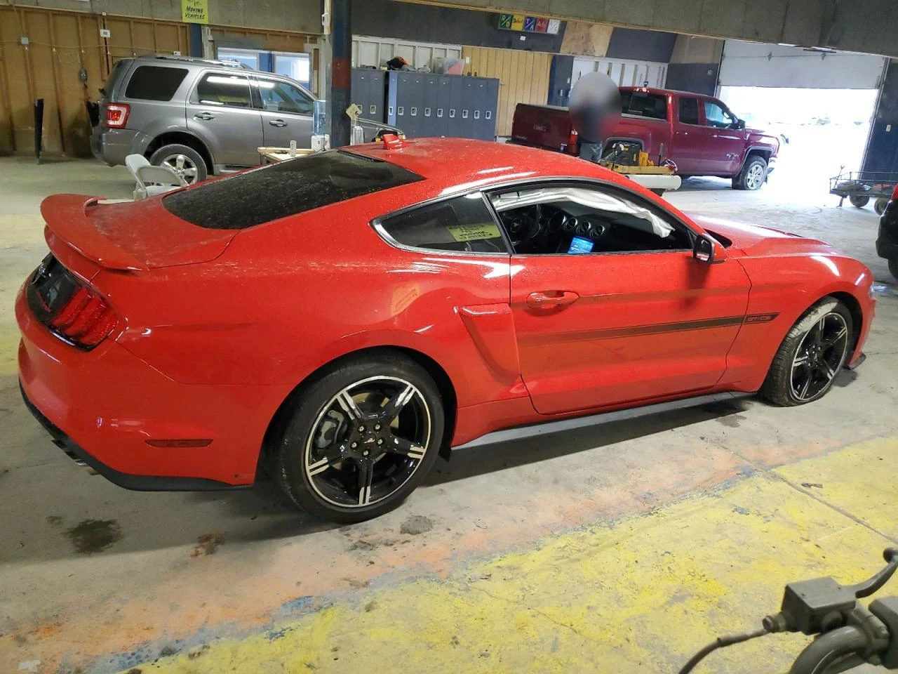 Ford Mustang GT - изображение 4