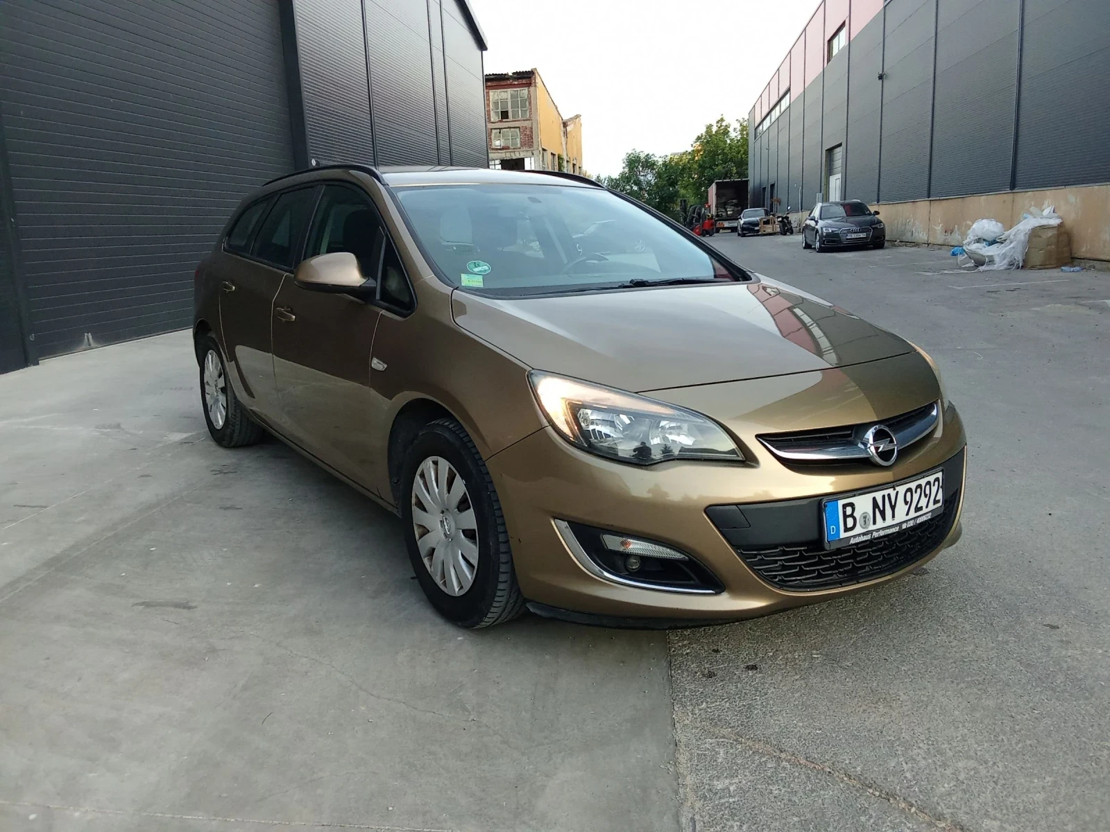 Opel Astra 1.7 d 110k.s. - изображение 8