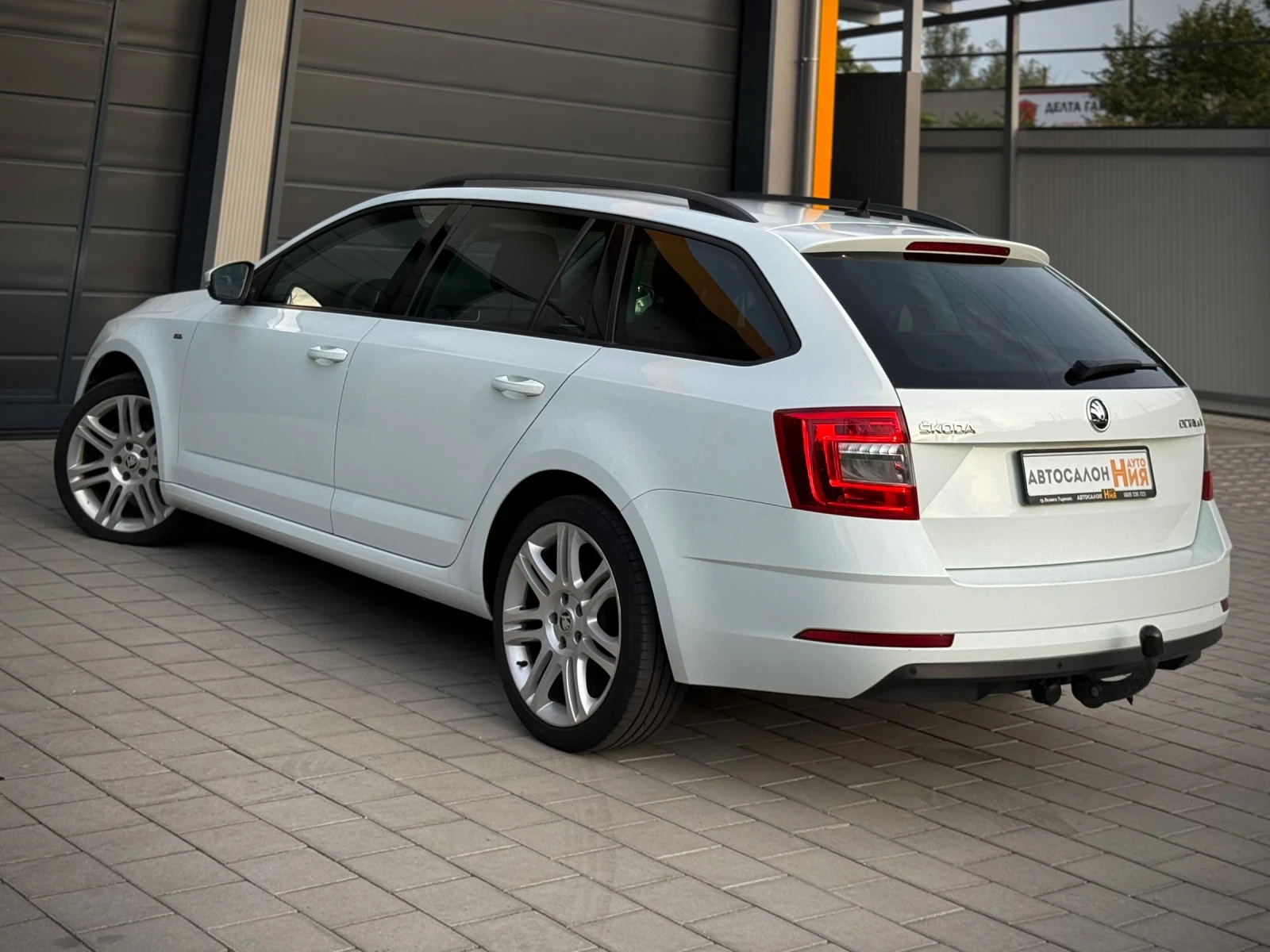 Skoda Octavia TDI* DRIVE* Distronic* CarPlay* LED*  - изображение 4
