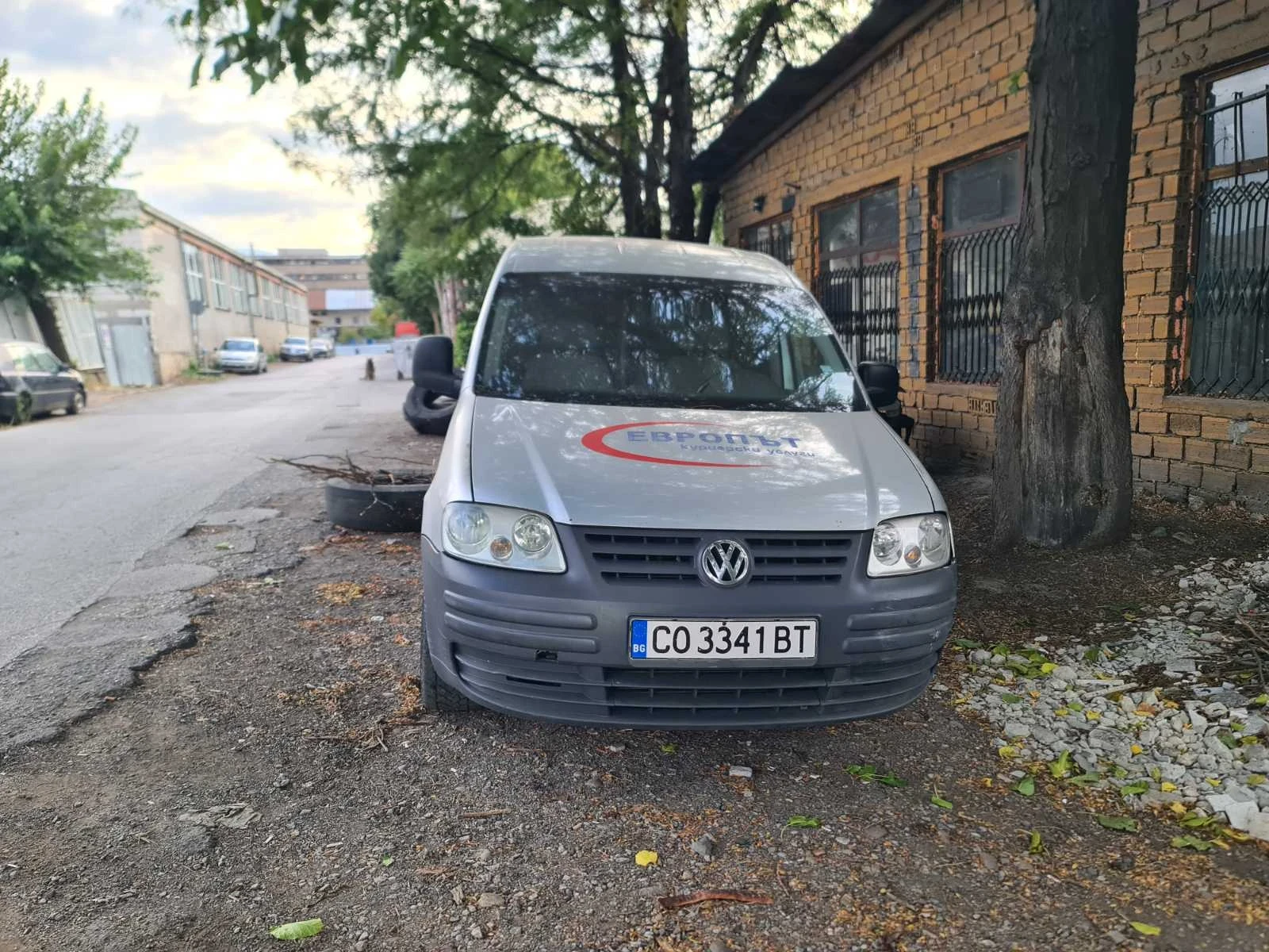 VW Caddy 1.9 TDI - изображение 2