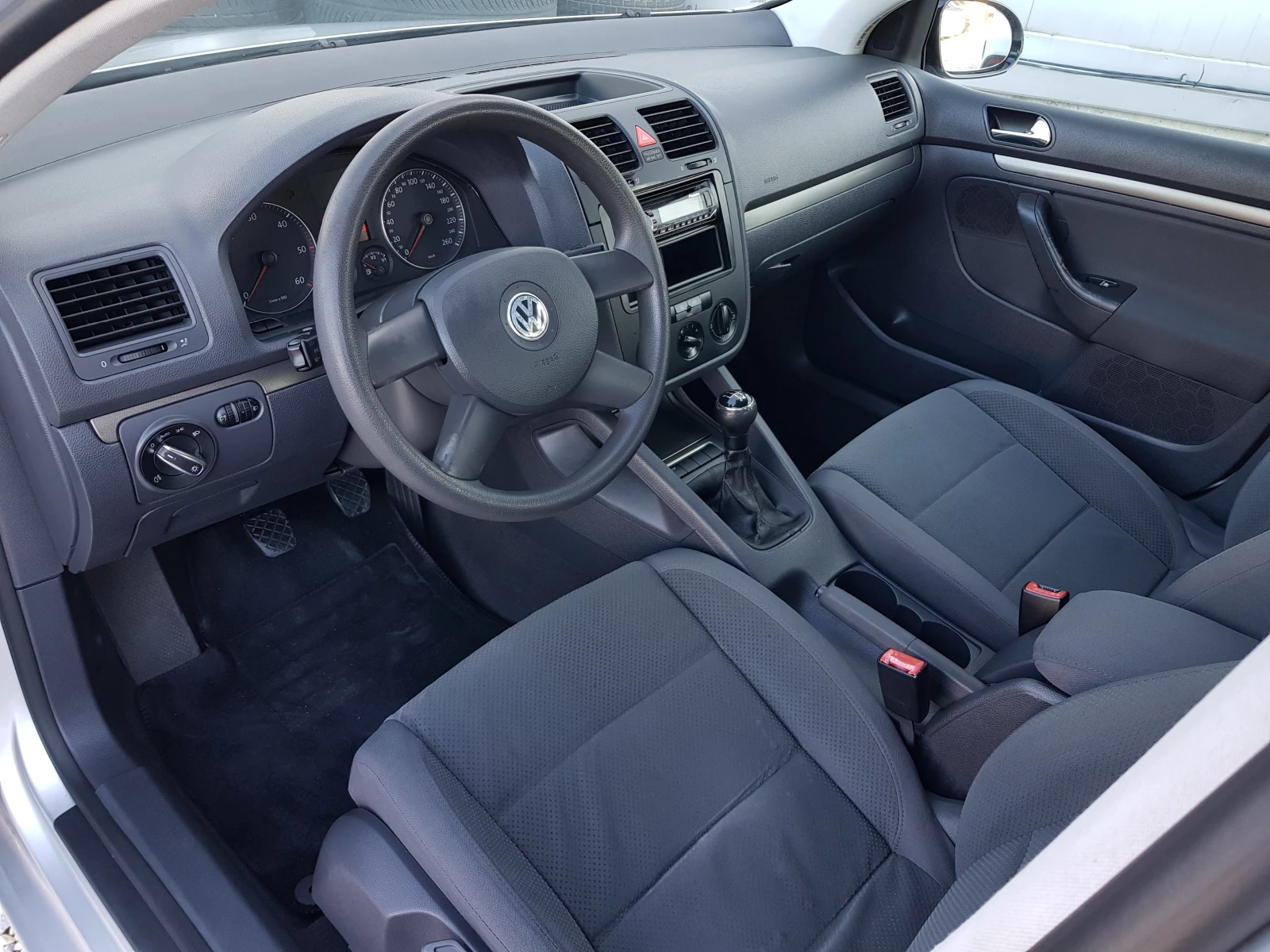 VW Golf 1.9 TDI - 105 к.с. BKC ЛИЗИНГ - изображение 9