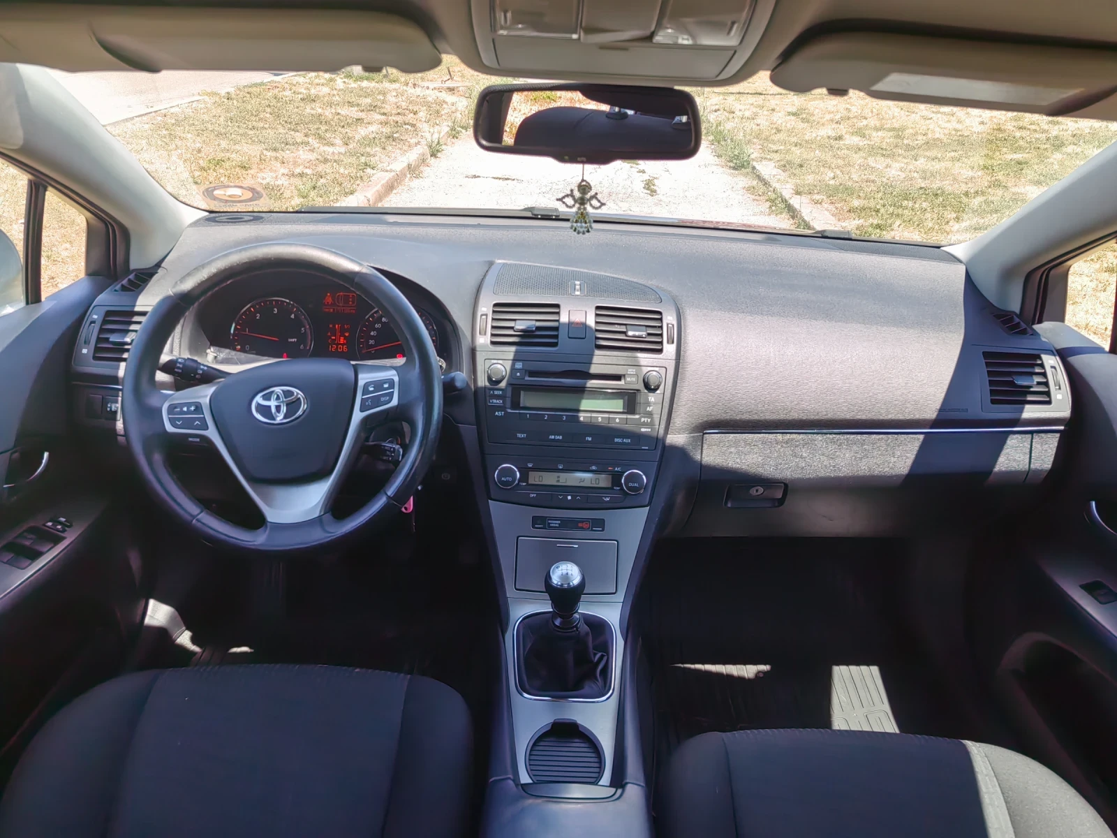 Toyota Avensis 2.0td 129ps | Mobile.bg � ����������� 12