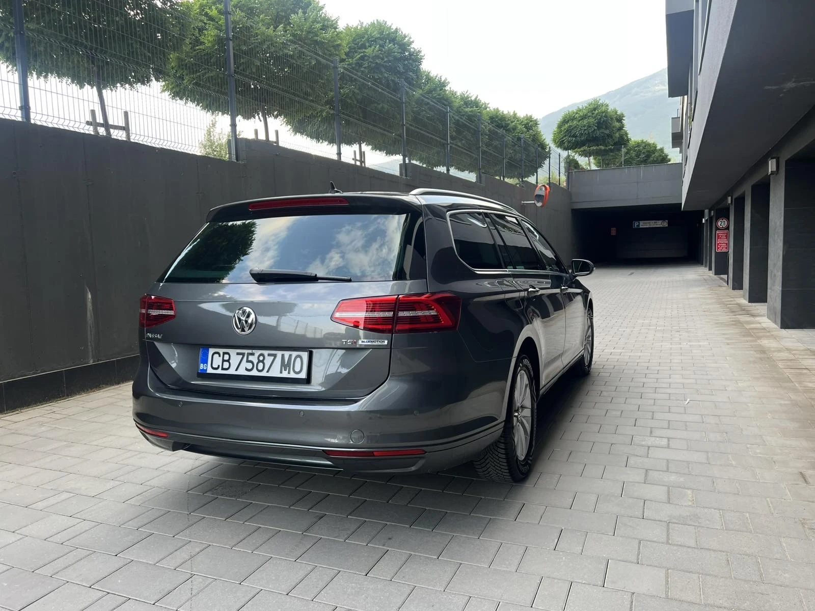 VW Passat 1.4i Пълна сервизна история! - изображение 5