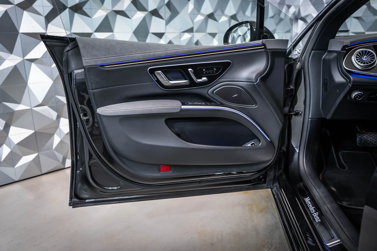 Mercedes-Benz EQS 450+ Night* ElectricArt* Distronic* Pano | Mobile.bg � ����������� 7