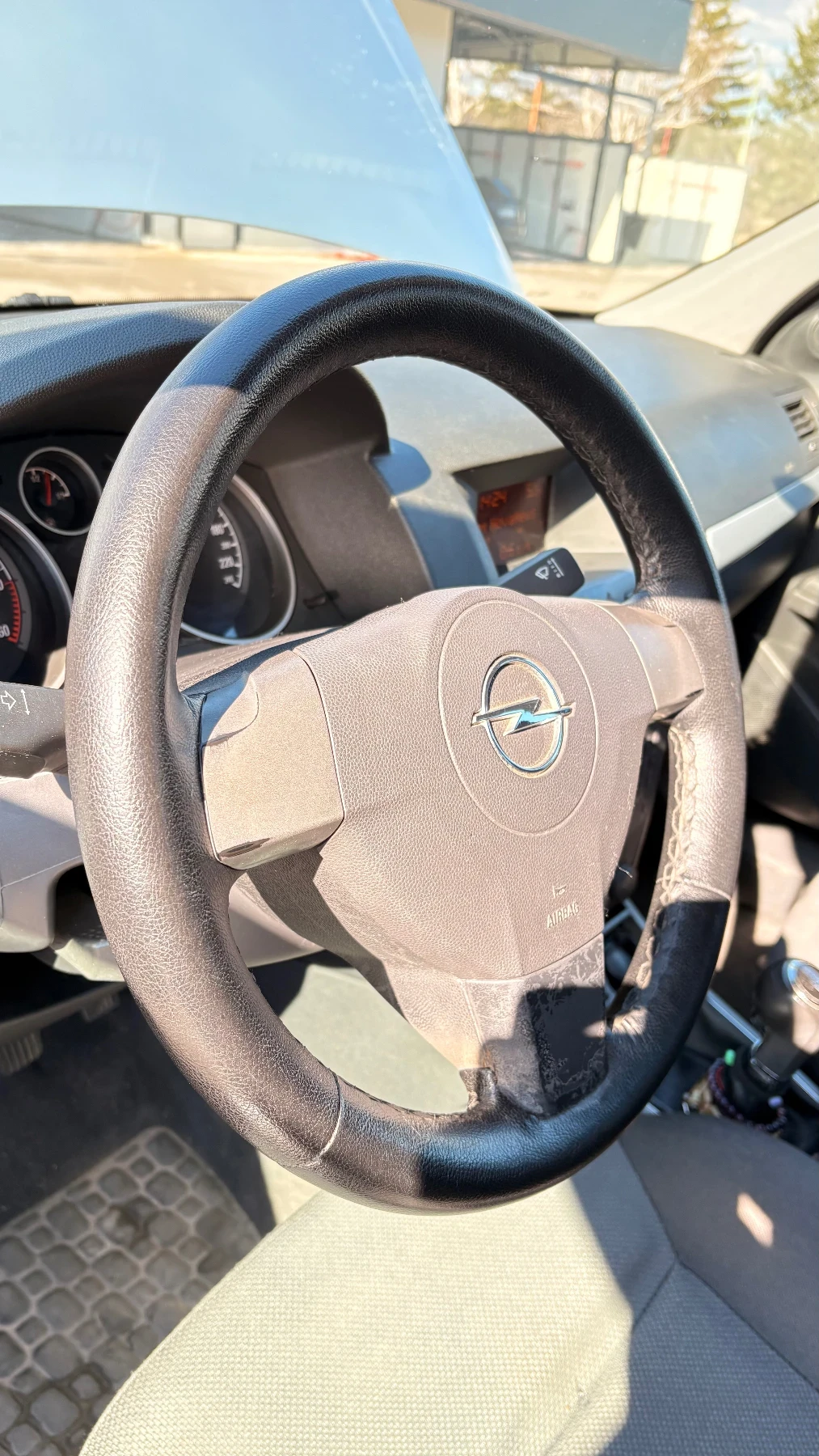 Opel Astra 1.3 cdti 90кс, снимка 15 - Автомобили и джипове - 53645835