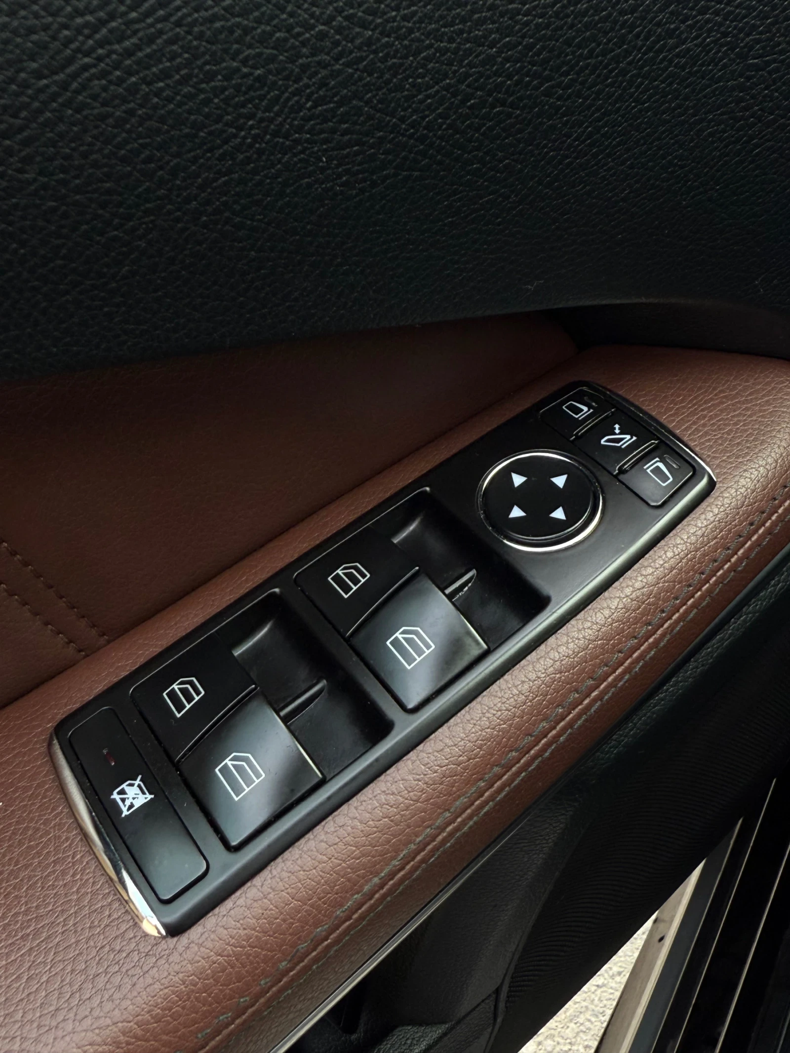 Mercedes-Benz E 350, снимка 13 - Автомобили и джипове - 54771662
