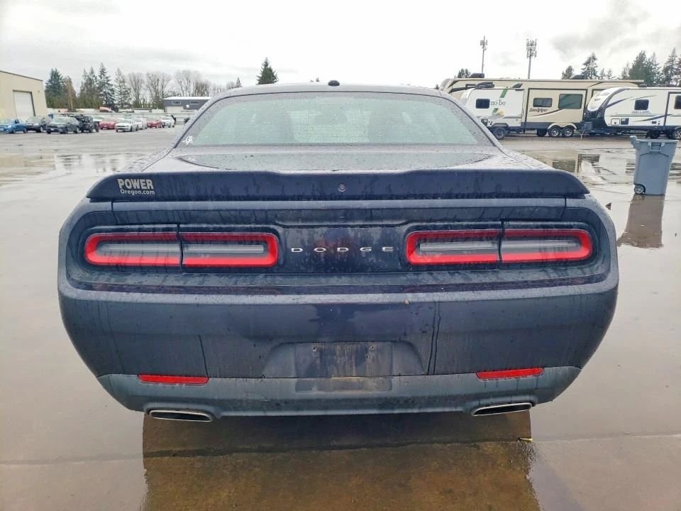 Dodge Challenger, снимка 6 - Автомобили и джипове - 54792683