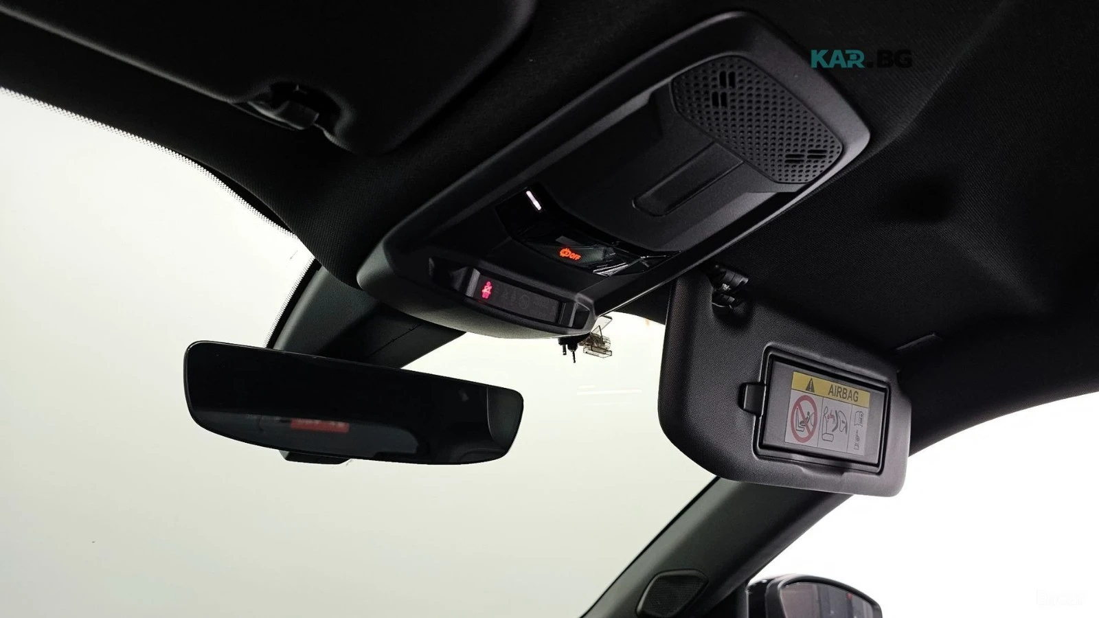 Peugeot 2008 1.5* BlueHDi* GT-LINE* DISTRONIC* КАМЕРА* , снимка 14 - Автомобили и джипове - 55360531