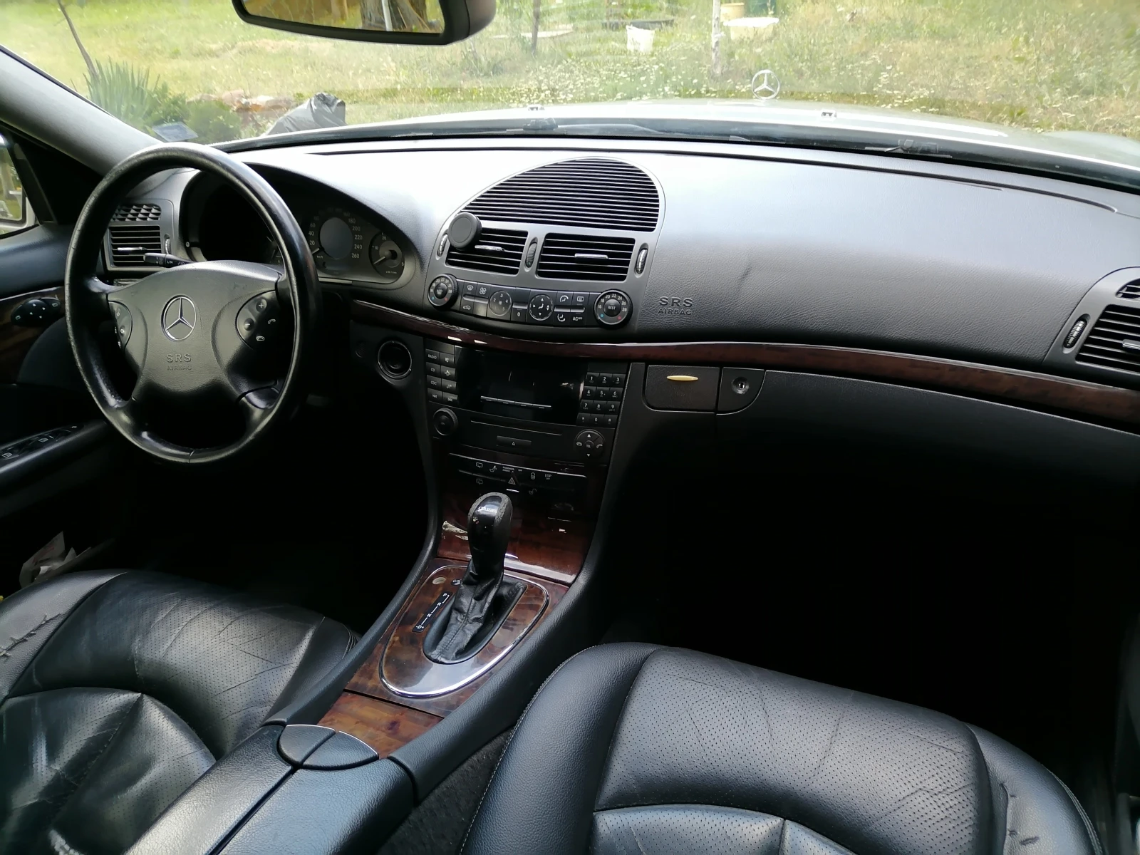 Mercedes-Benz E 220 CDI, снимка 11 - Автомобили и джипове - 55376409