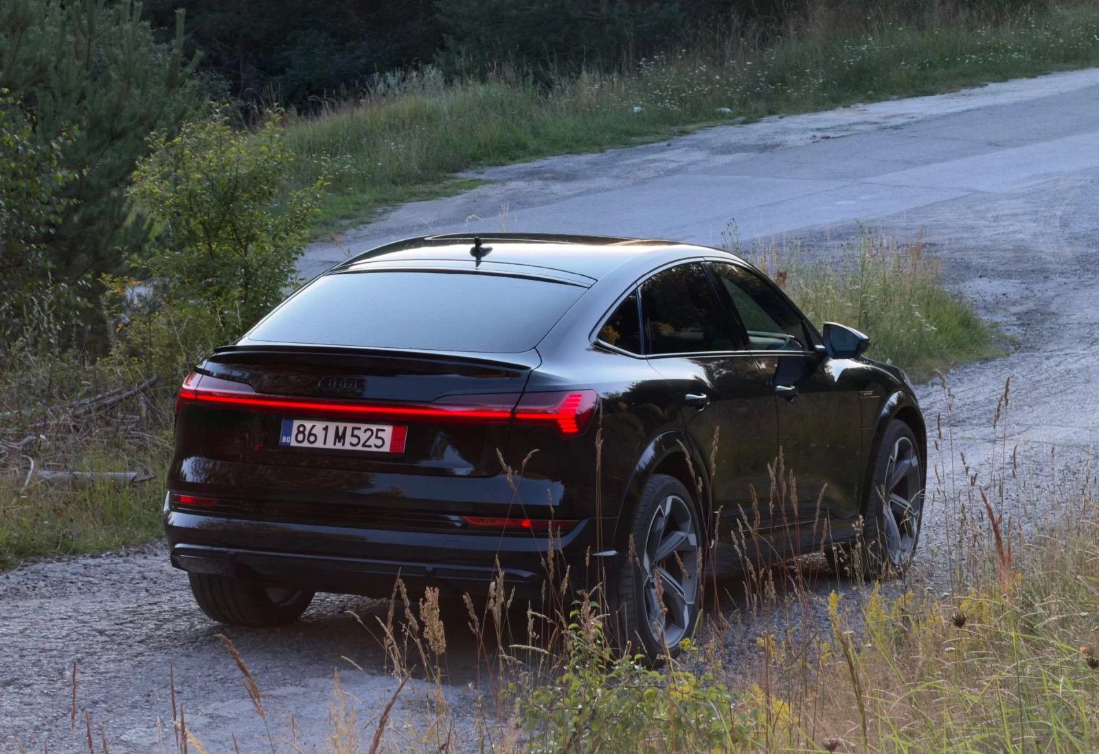 Audi E-Tron S Sportback , снимка 2 - Автомобили и джипове - 55467325
