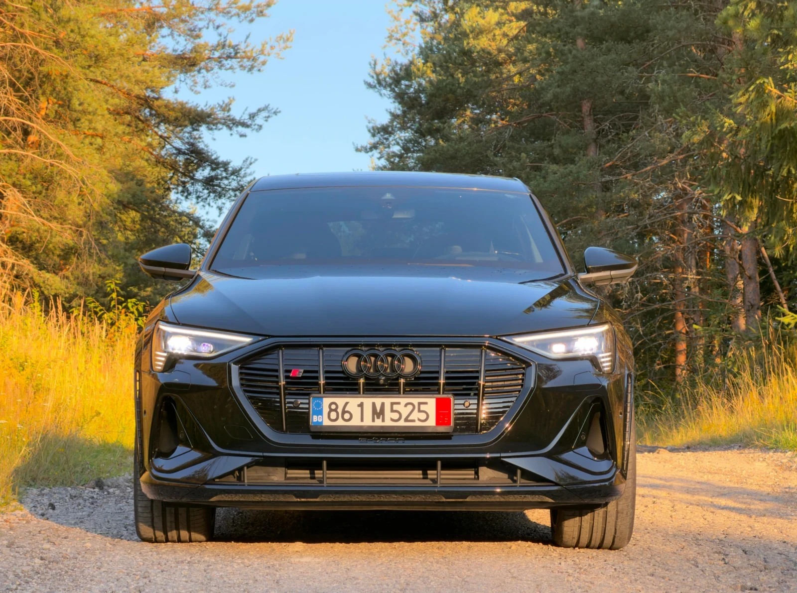 Audi E-Tron S Sportback , снимка 4 - Автомобили и джипове - 55467325