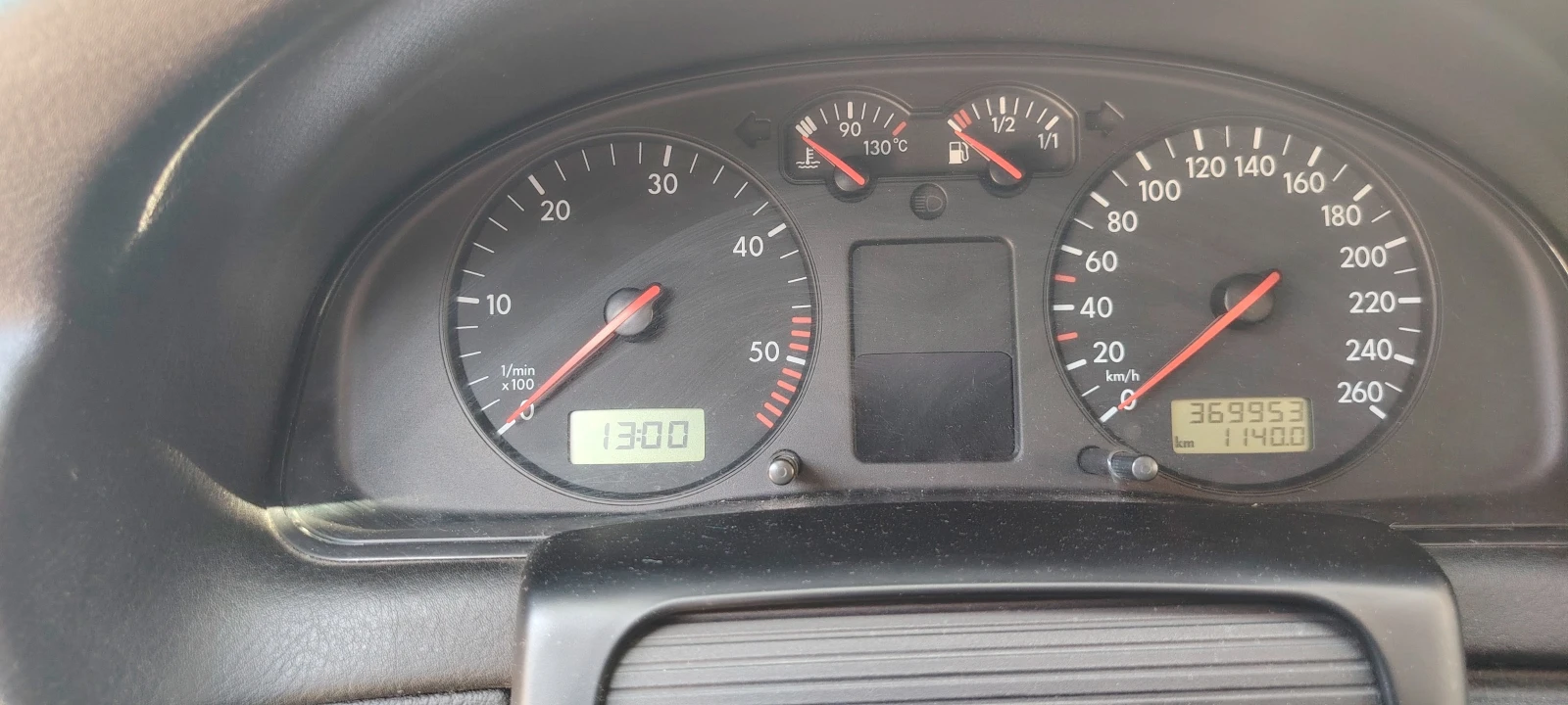 VW Passat 1.9 TDI, снимка 5 - Автомобили и джипове - 55894161