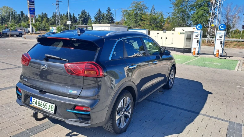 Kia Niro 64kWh Long Range, Термопомпа, снимка 4 - Автомобили и джипове - 51807444