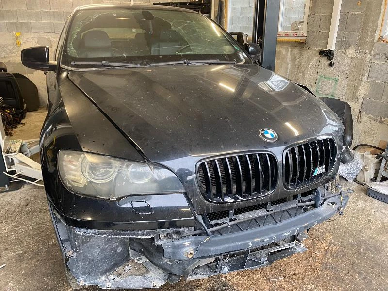 BMW X6 4.0D вакум,акт Окачване, Ел Багажник, снимка 1 - Автомобили и джипове - 30711968