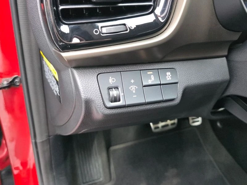 Kia Stonic 1.4| 100к.с.| ВКЛ.ТЕХНОТЕСТ, снимка 12 - Автомобили и джипове - 55387258