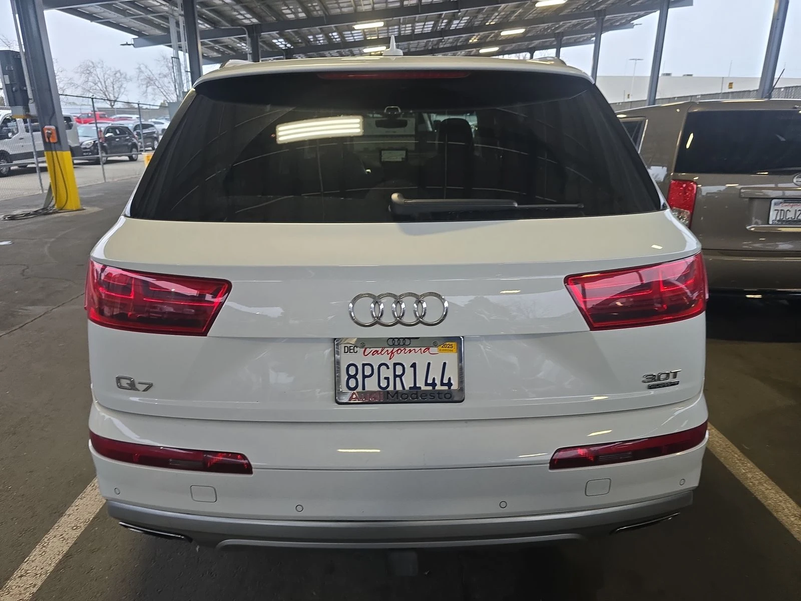 Audi Q7 DIGITAL/2 КЛЮЧА/ПАНО/ПОДГРЕВ/ОБДУХВАНЕ - изображение 5