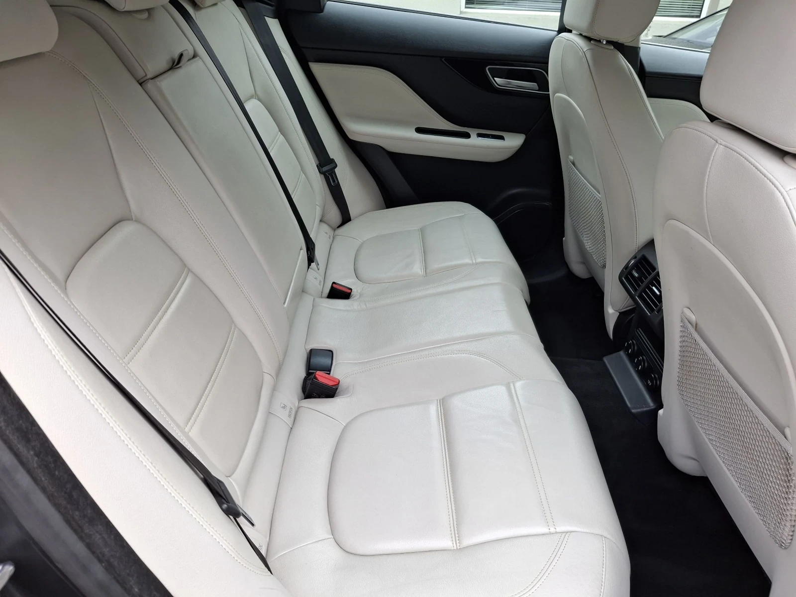 Jaguar F-PACE 2.0 4x4 full - изображение 10