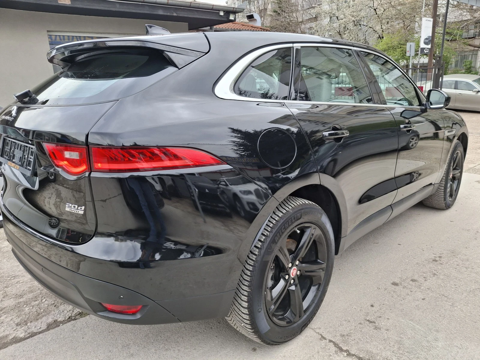 Jaguar F-PACE 2.0 4x4 full - изображение 6