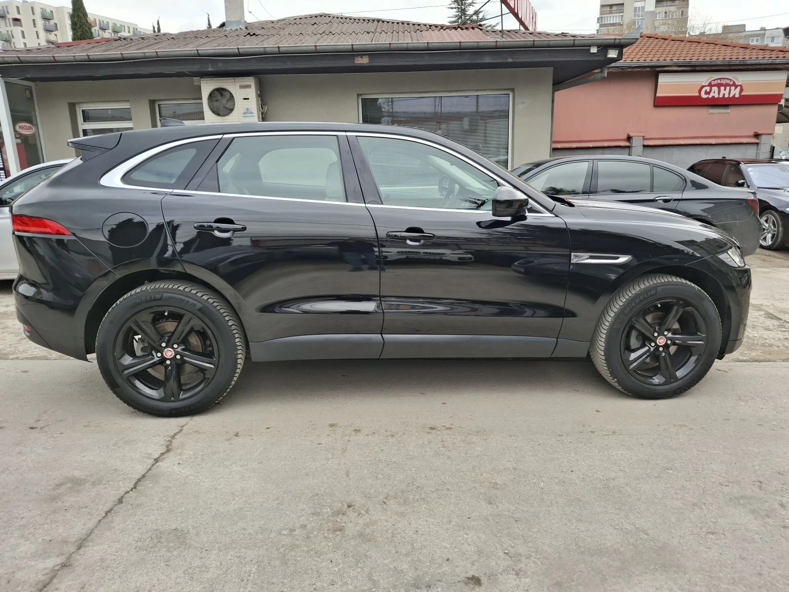 Jaguar F-PACE 2.0 4x4 full - изображение 8