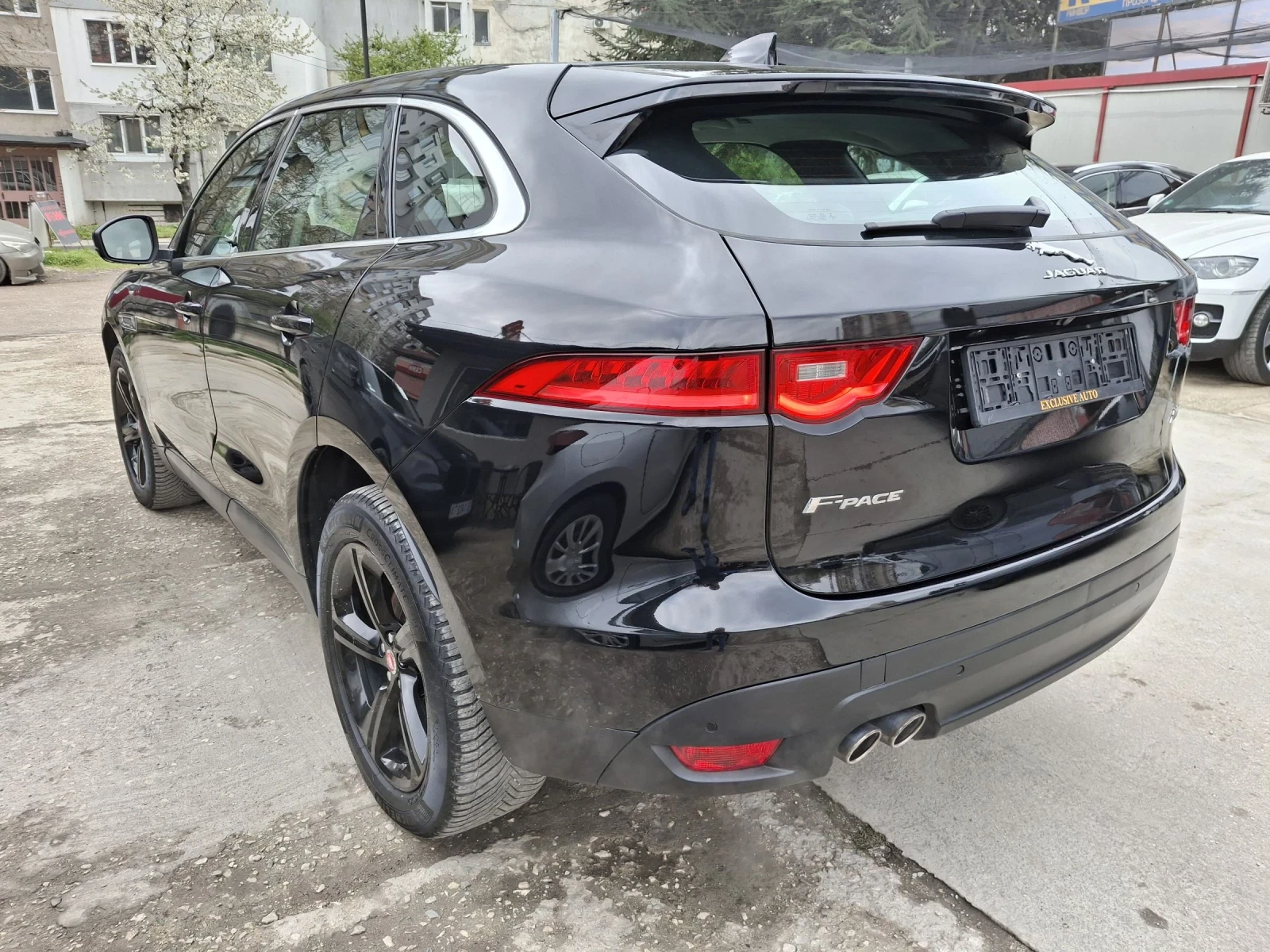 Jaguar F-PACE 2.0 4x4 full - изображение 4