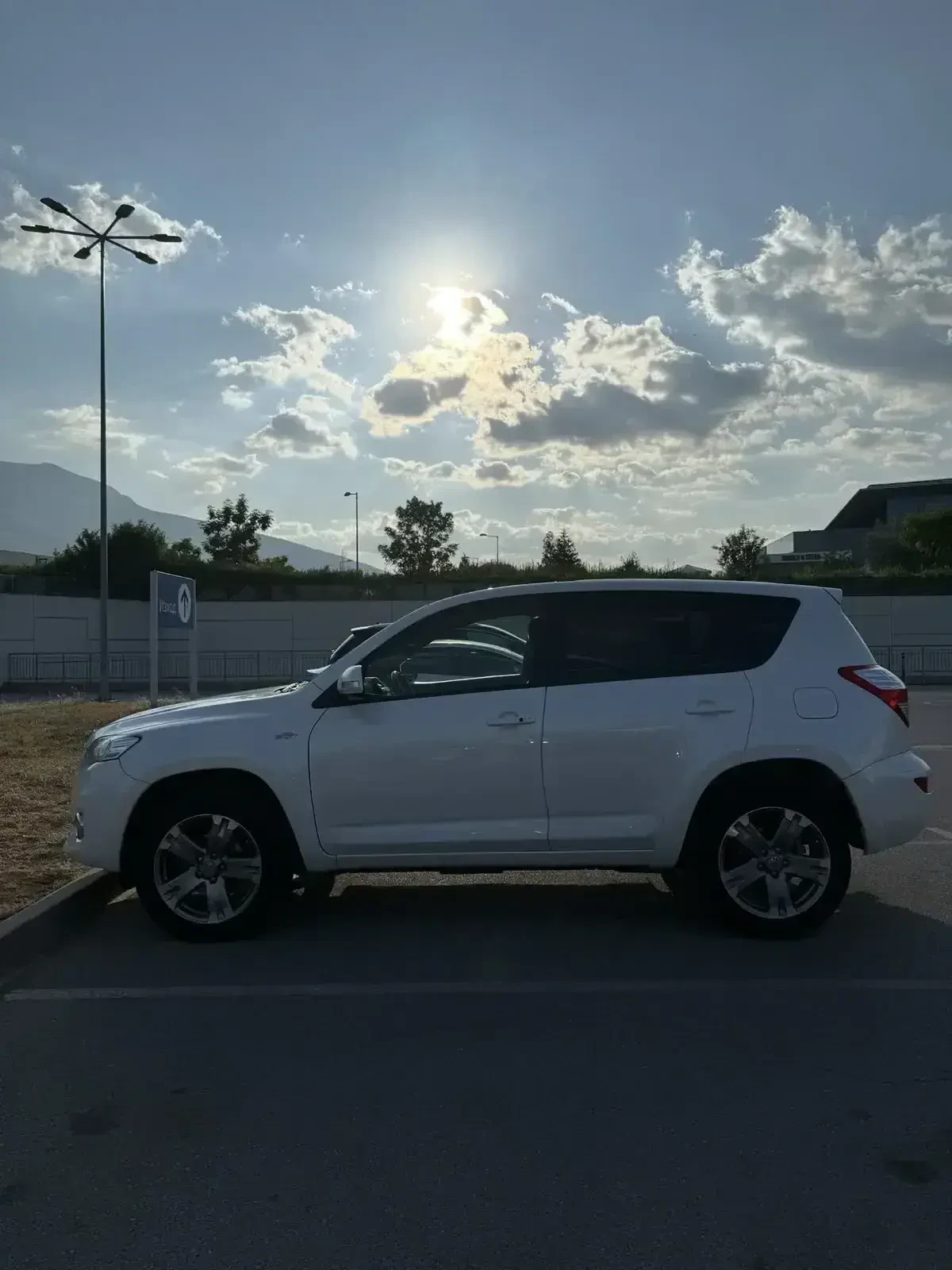 Toyota Rav4  - изображение 3