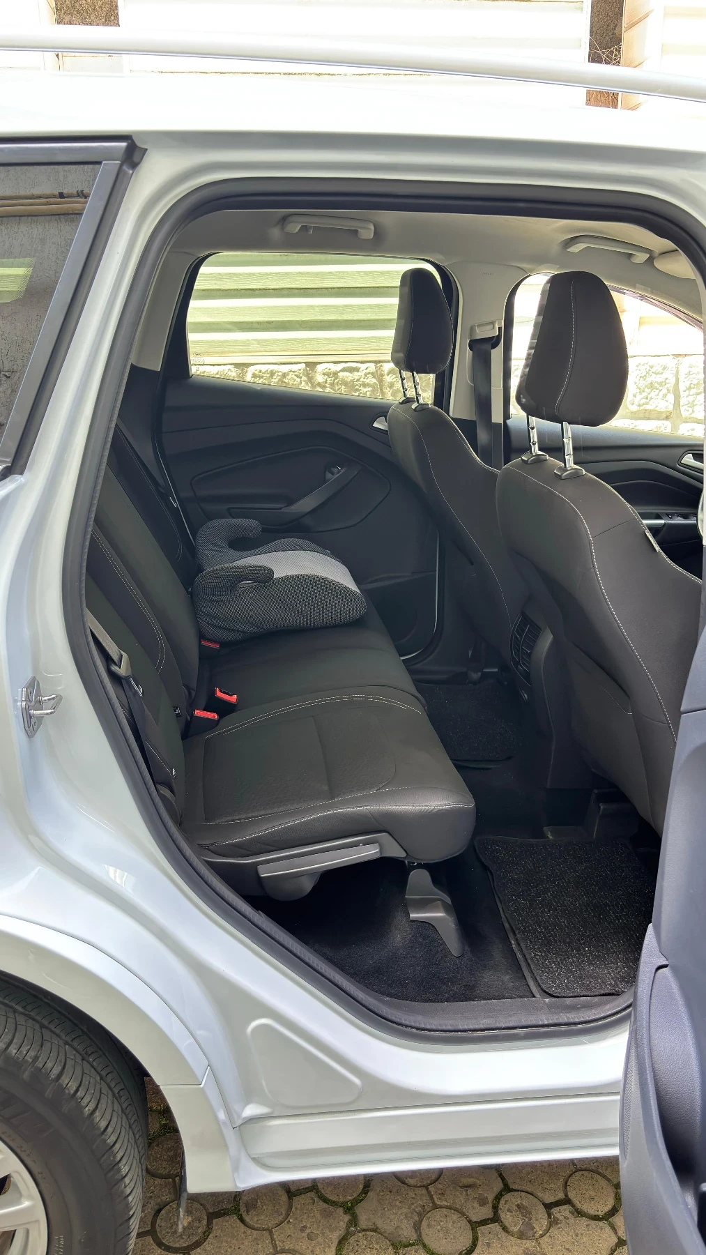 Ford Kuga  - изображение 8