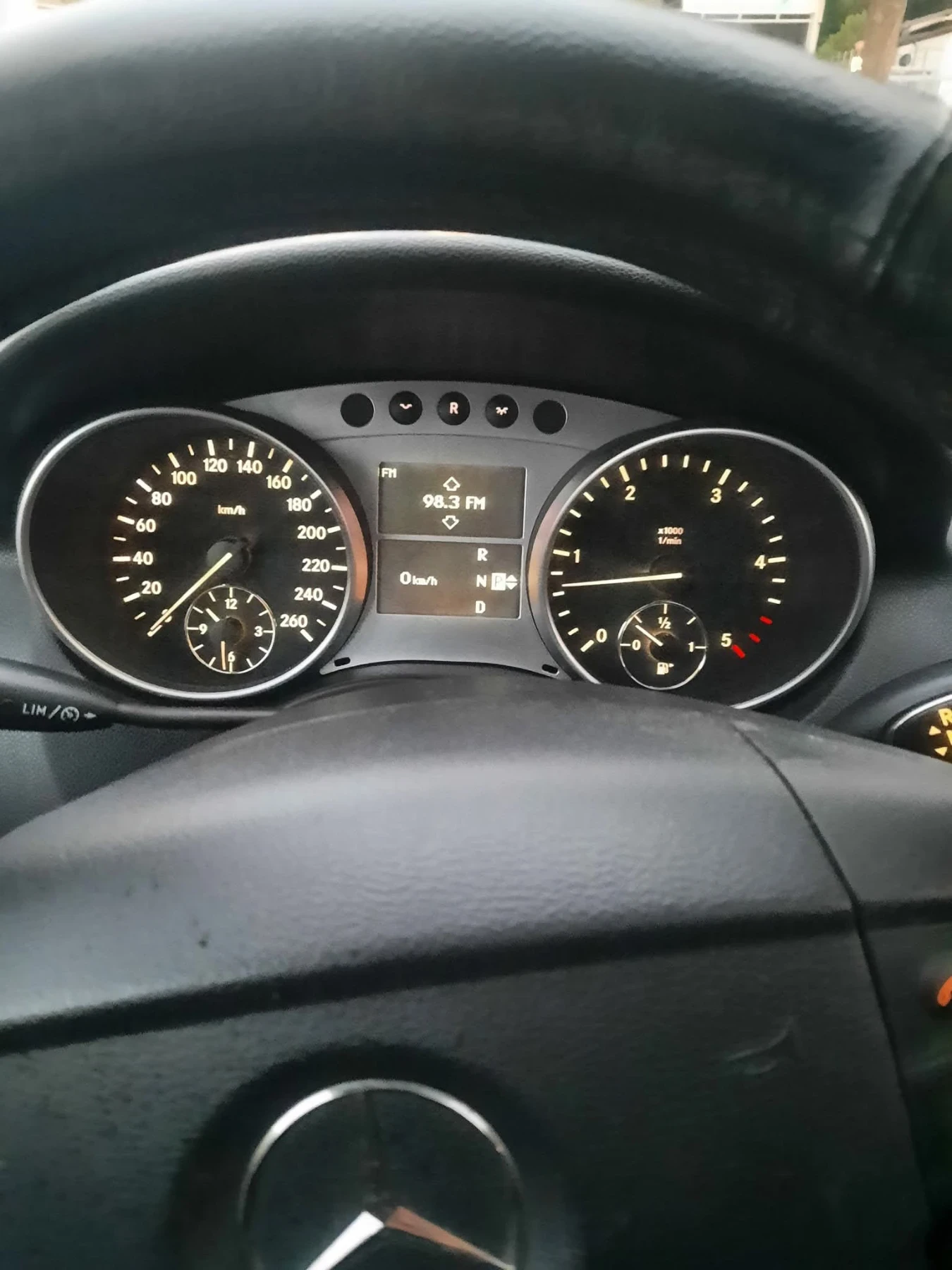 Mercedes-Benz ML 320  - изображение 6