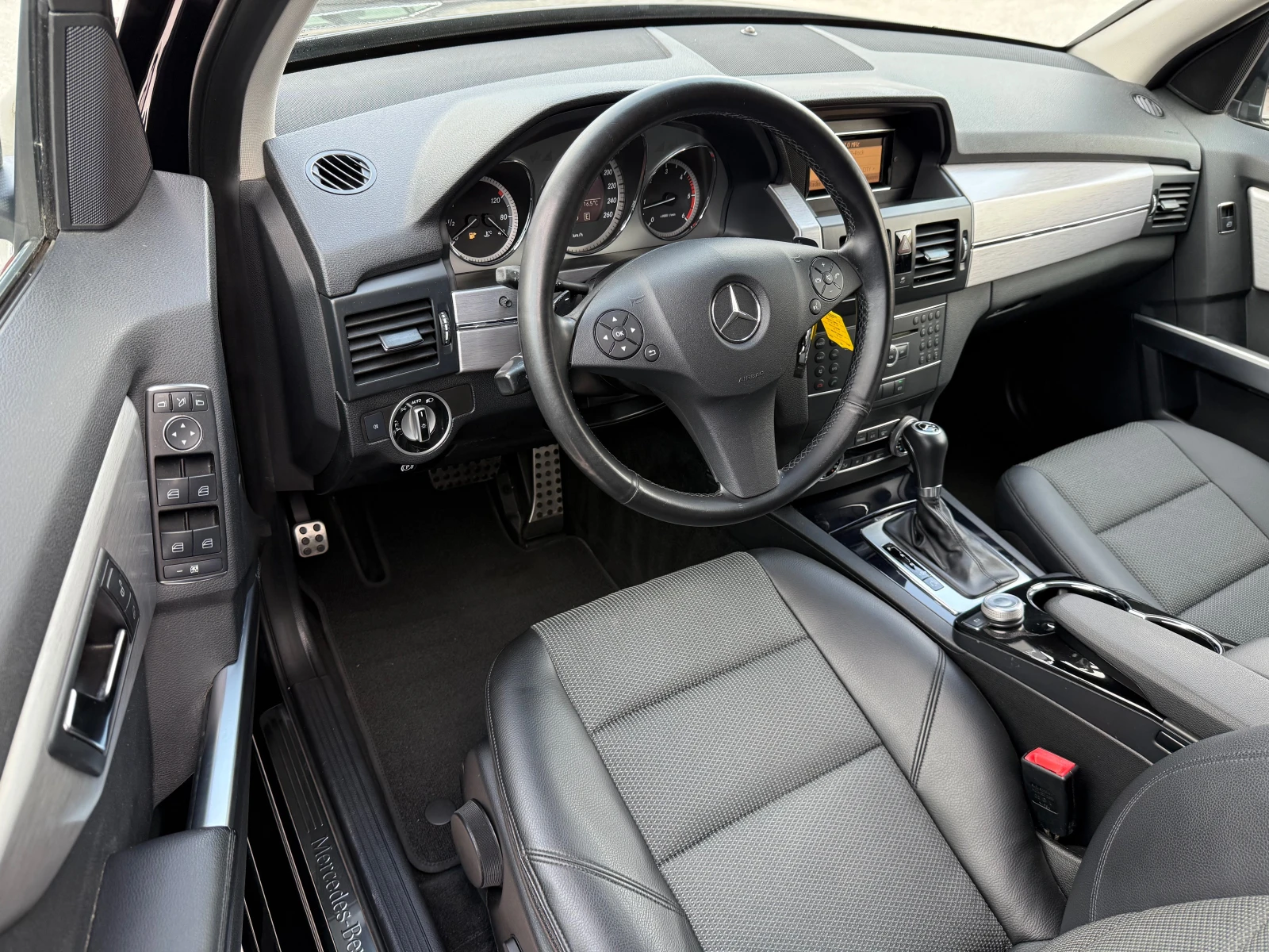 Mercedes-Benz GLK 220CDI 4-MATIC Sport !!!! 100% РЕАЛНИ КМ !!, снимка 10 - Автомобили и джипове - 53973766