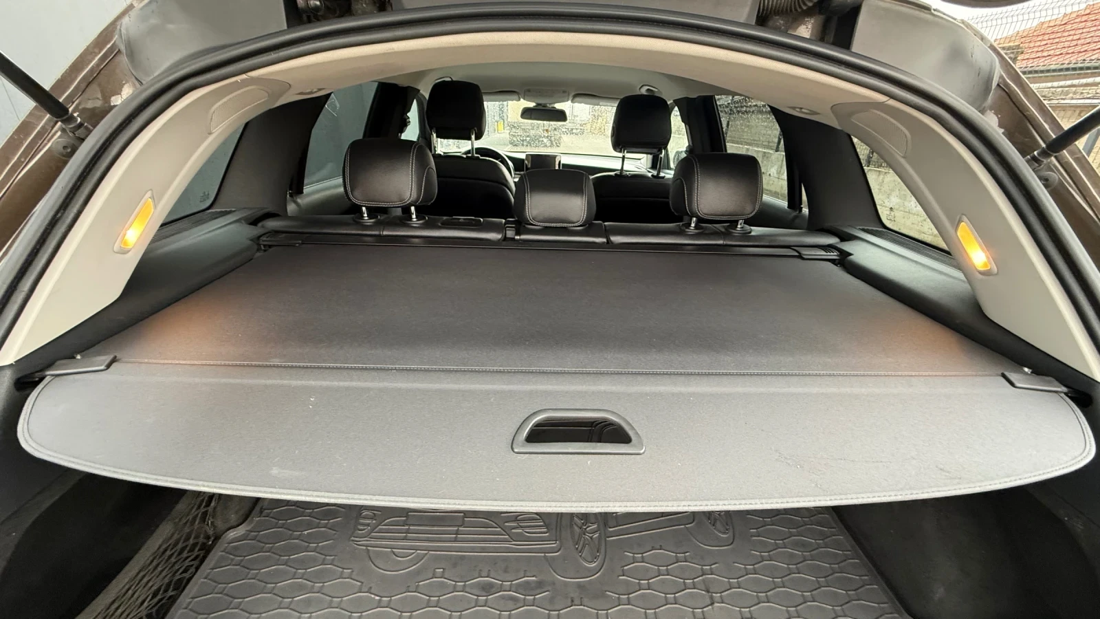 Mercedes-Benz GLC 220, снимка 17 - Автомобили и джипове - 54005287