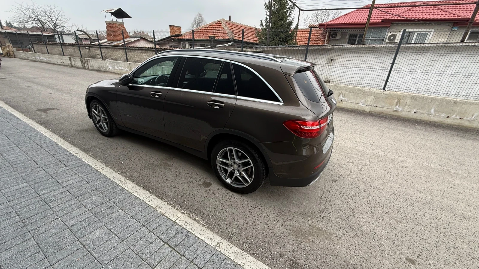 Mercedes-Benz GLC 220, снимка 5 - Автомобили и джипове - 54005287