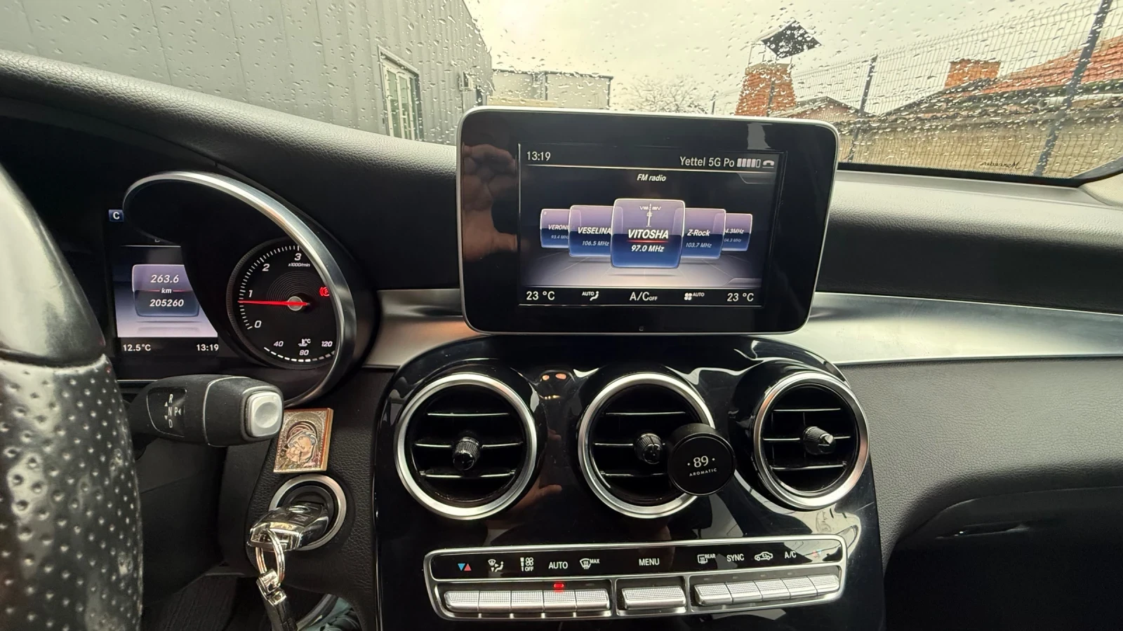 Mercedes-Benz GLC 220, снимка 14 - Автомобили и джипове - 54005287