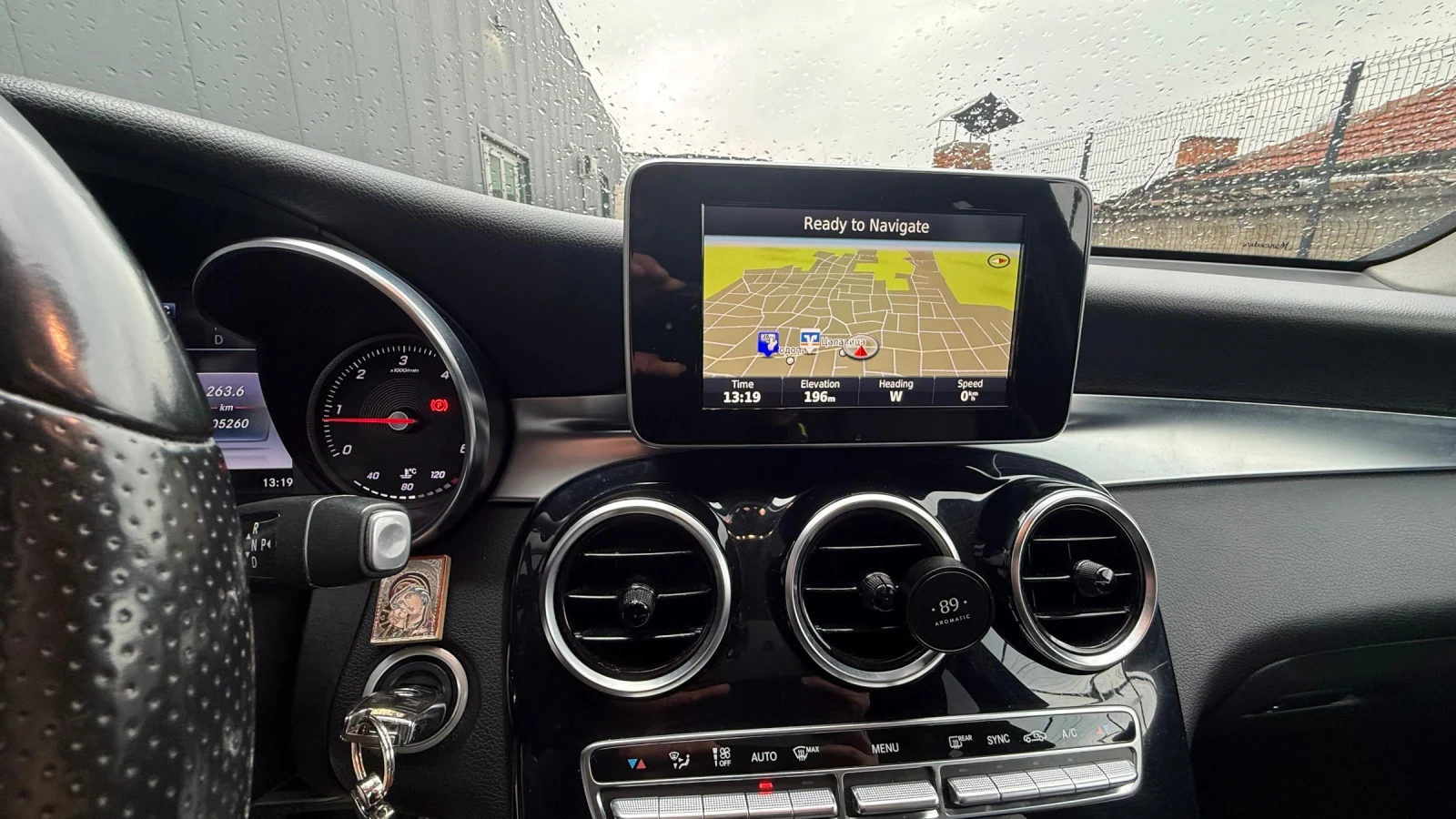 Mercedes-Benz GLC 220, снимка 15 - Автомобили и джипове - 54005287