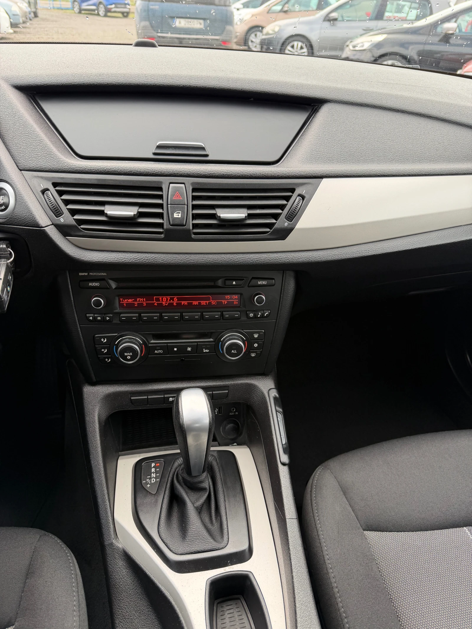 BMW X1 2.0 DIZEL X-DRIVE AVTOMAT, снимка 13 - Автомобили и джипове - 54013782