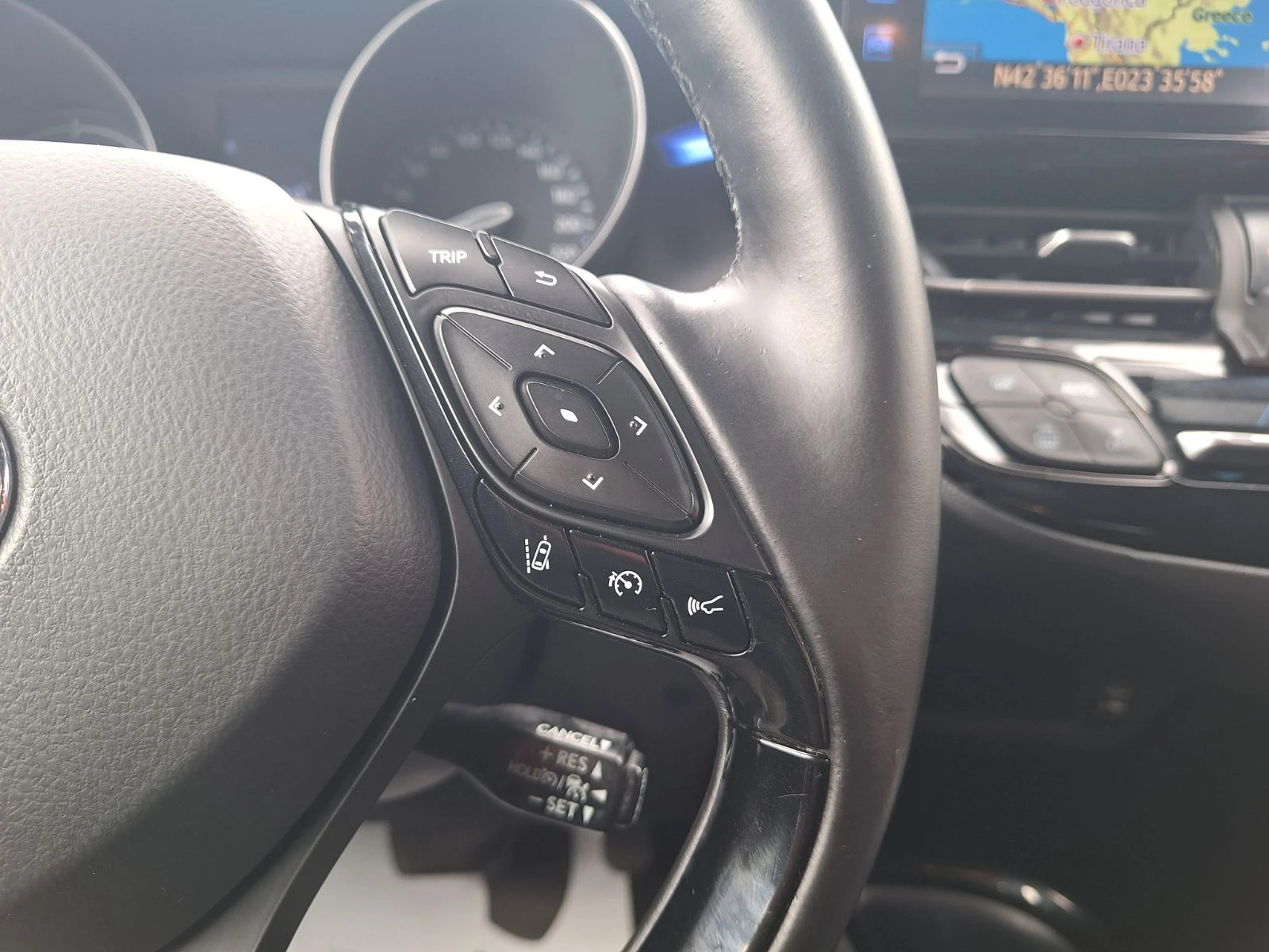 Toyota C-HR CULT/Hybrid/Екстров, снимка 13 - Автомобили и джипове - 54015727