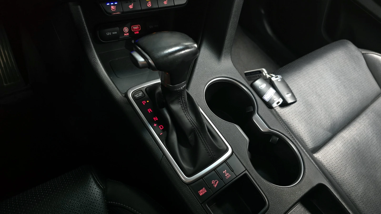 Kia Sportage 2.0 4WD NOBLESSE autogeorge.com , снимка 8 - Автомобили и джипове - 54132092