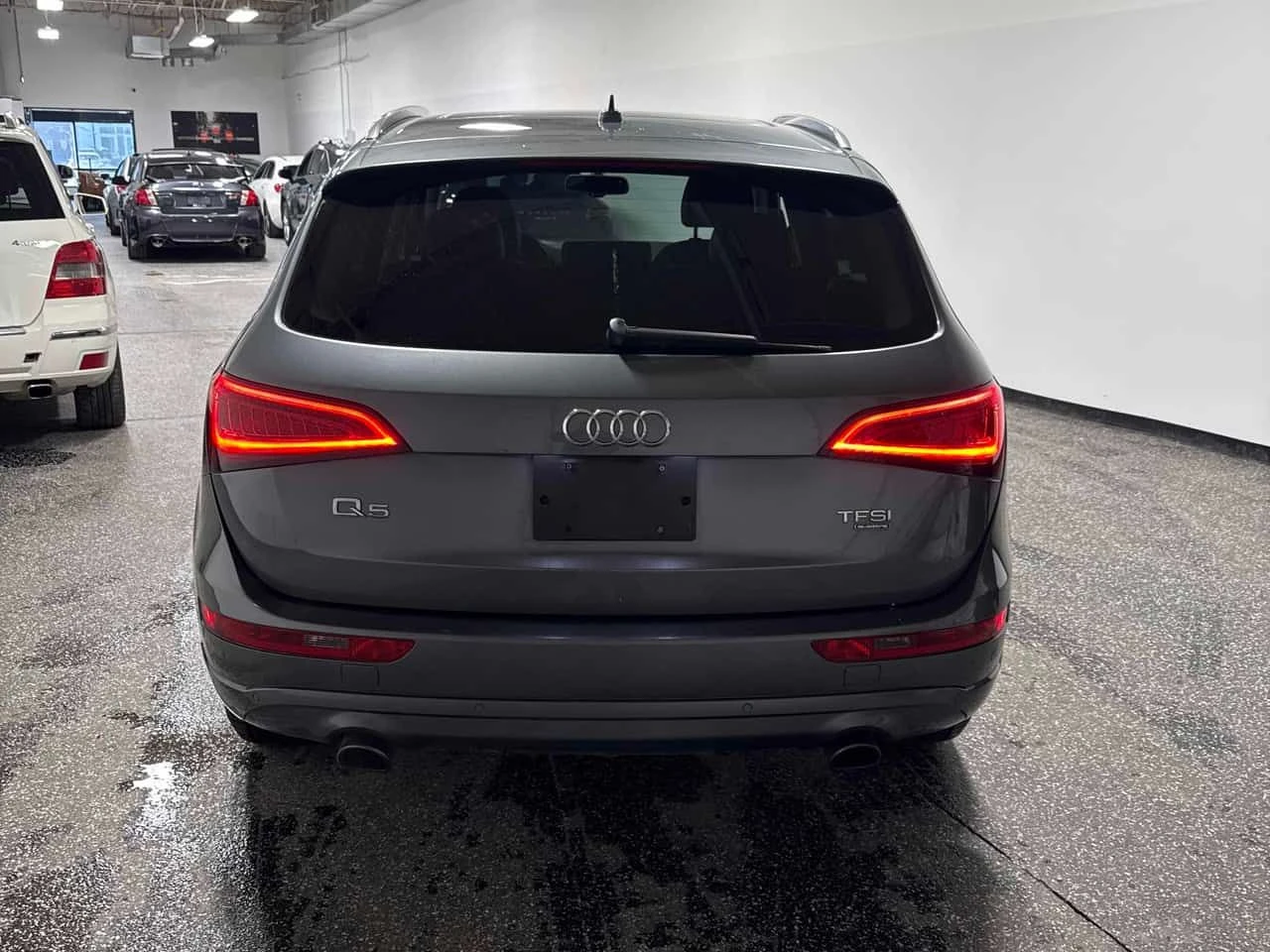 Audi Q5 * 2.0L Technik * CARFAX * ПАНО * KEYLESS, снимка 4 - Автомобили и джипове - 54920348