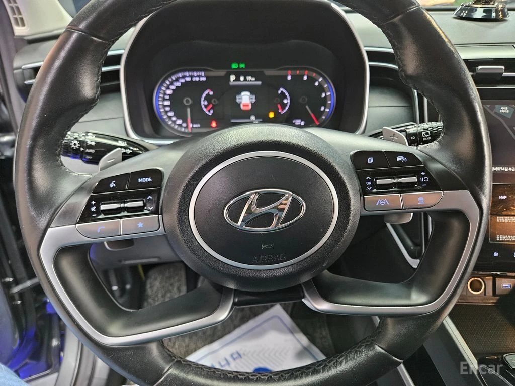 Hyundai Tucson 2.0D Premium 4x4* КАМЕРА* ПОДГРЕВ* ОБДУХВАНЕ* , снимка 9 - Автомобили и джипове - 55081315
