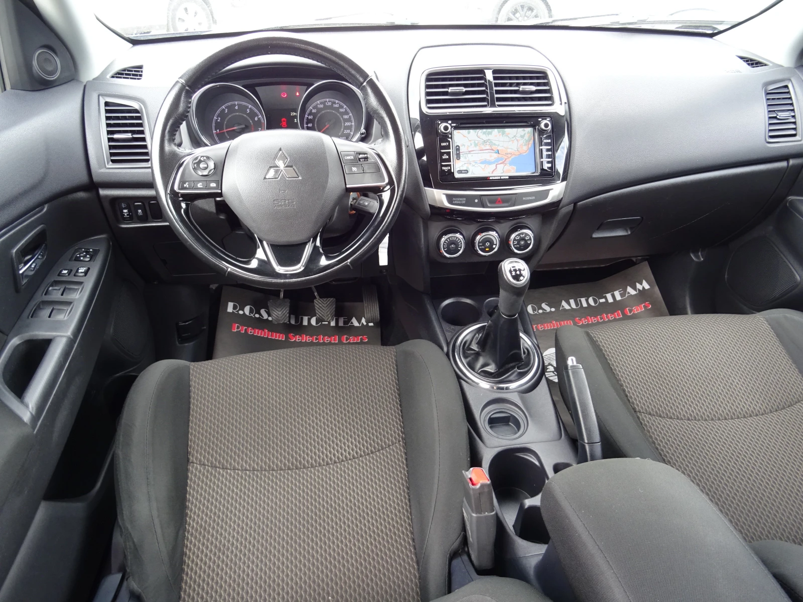 Mitsubishi ASX 1.6 mivec 2WD Invite, снимка 11 - Автомобили и джипове - 55413563