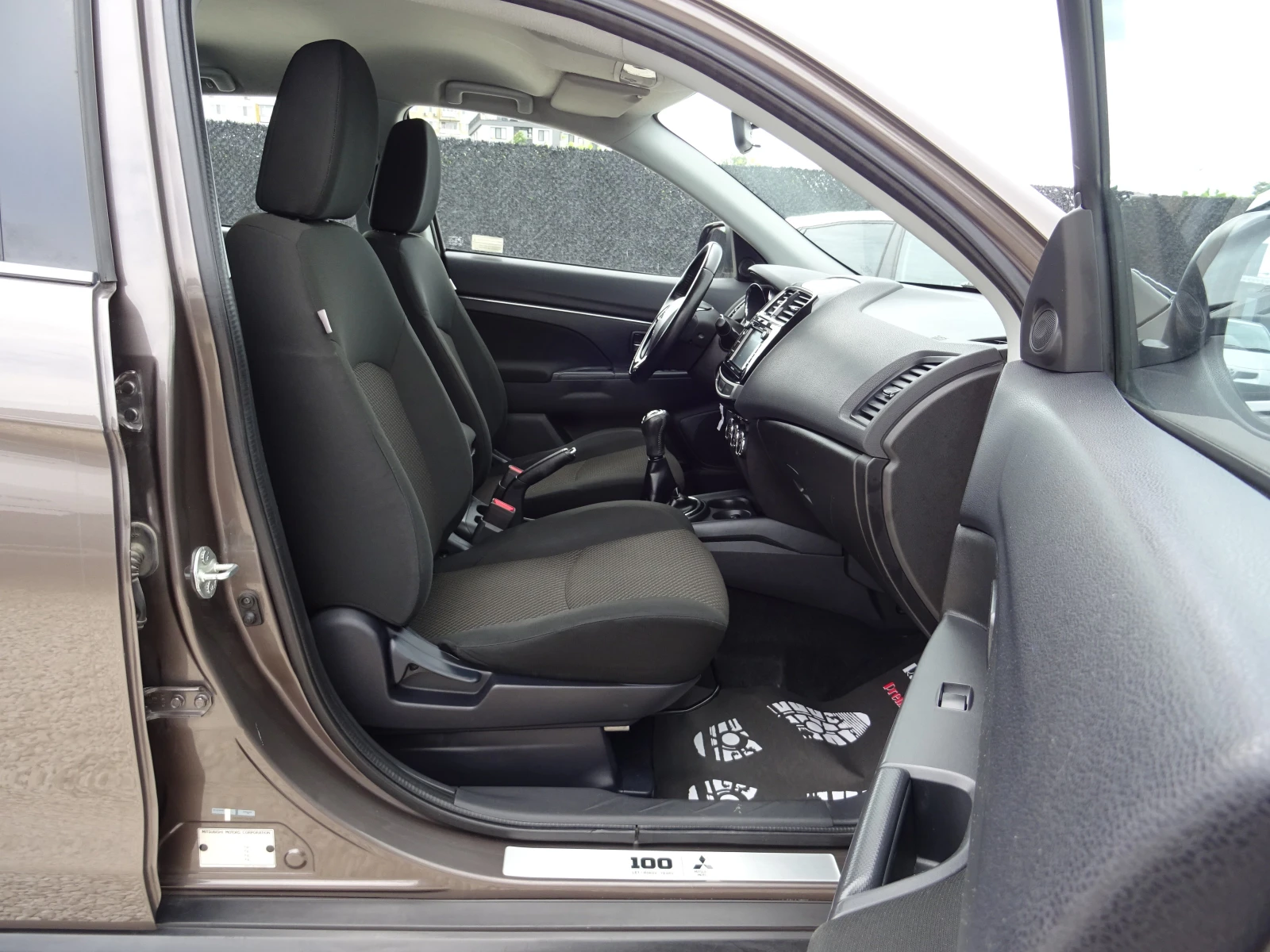 Mitsubishi ASX 1.6 mivec 2WD Invite, снимка 15 - Автомобили и джипове - 55413563
