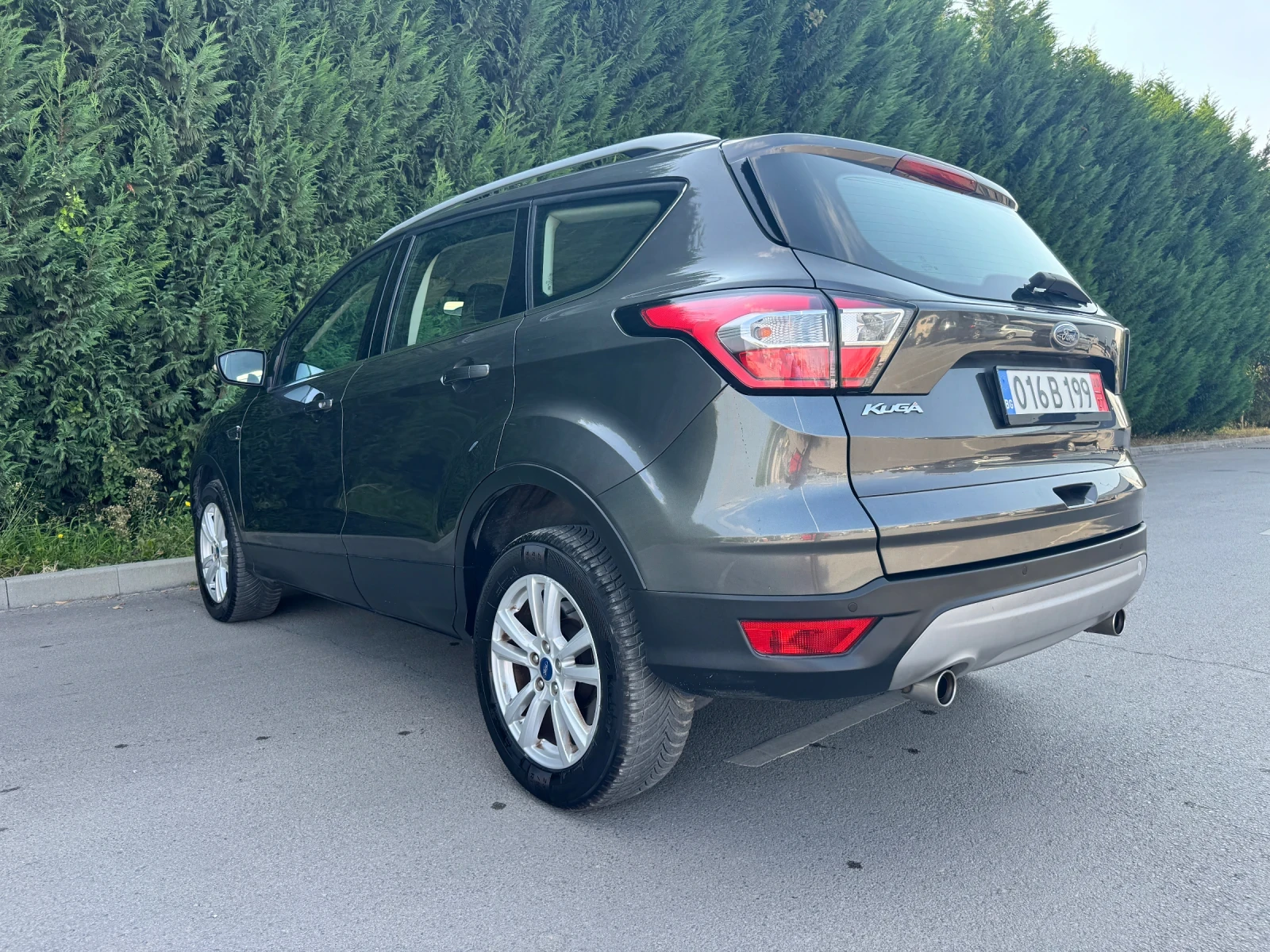 Ford Kuga 1.5tdci, снимка 11 - Автомобили и джипове - 56038755